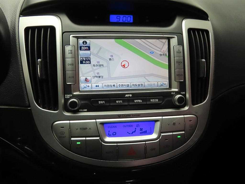 HYUNDAI Avante - Vista 9