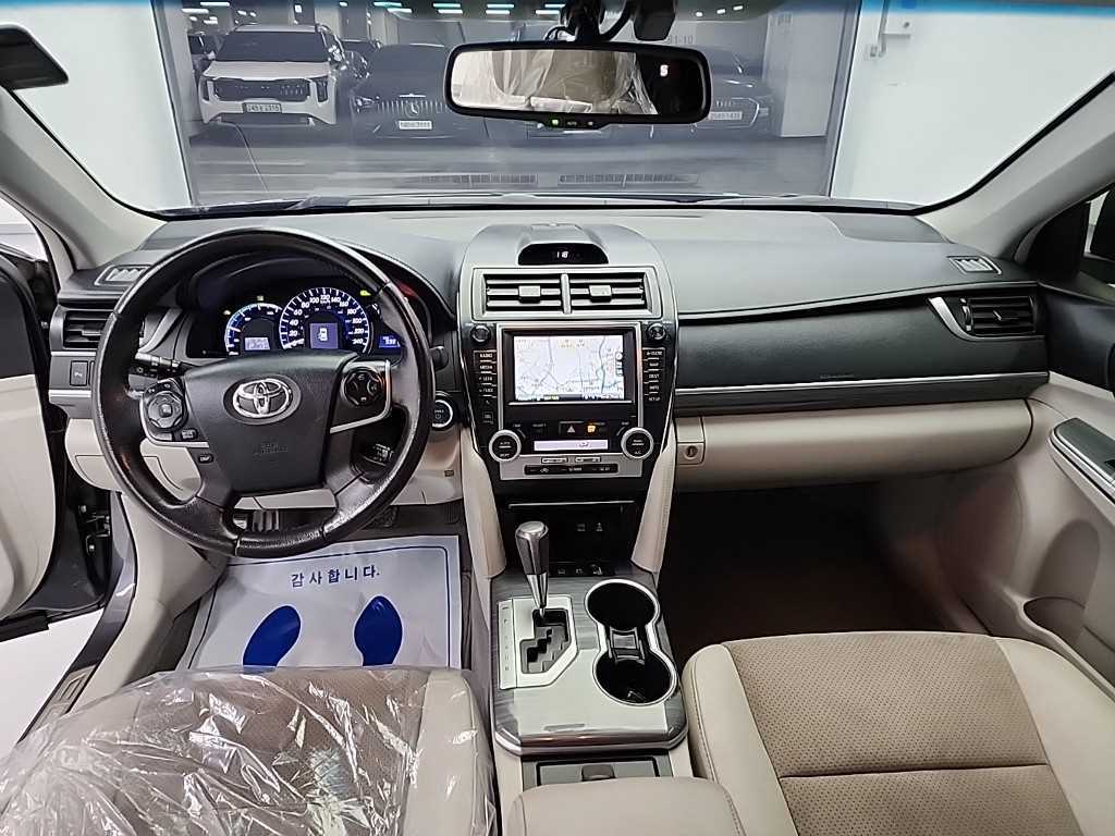 Toyota Camry - Vista 7