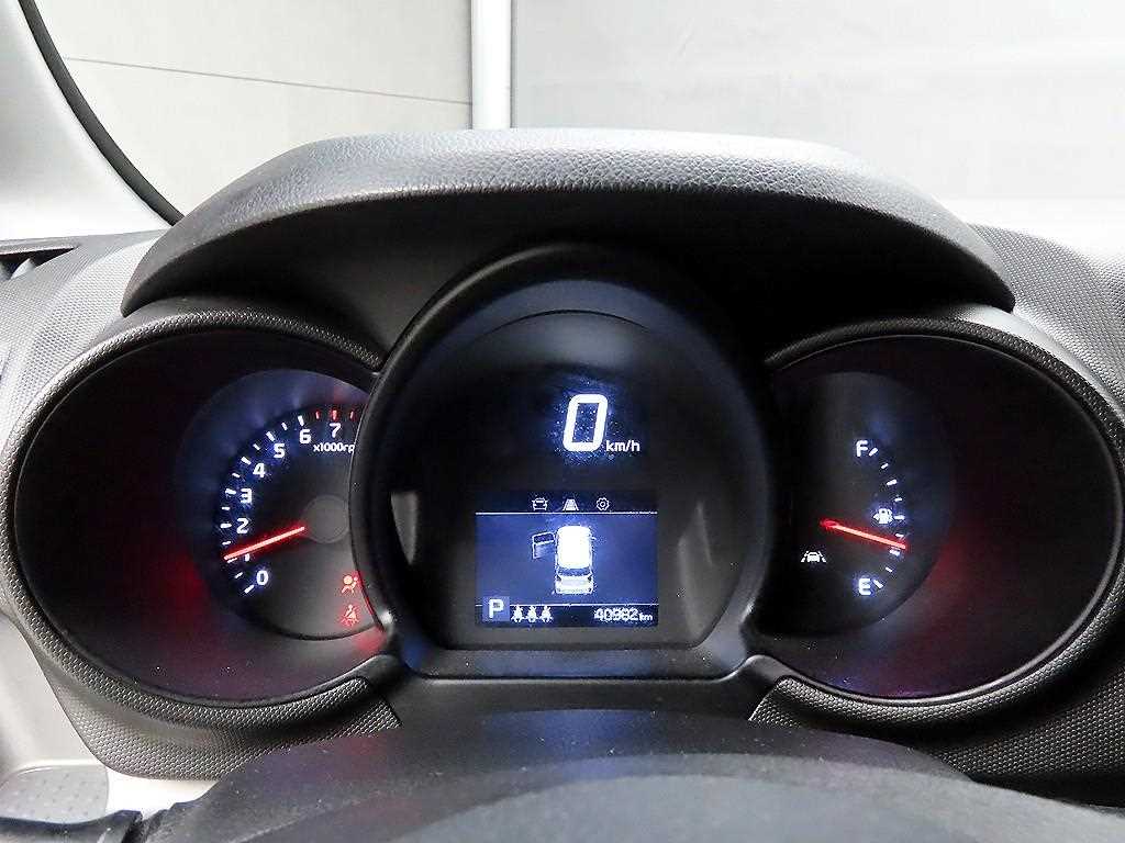 KIA Ray - Vista 8