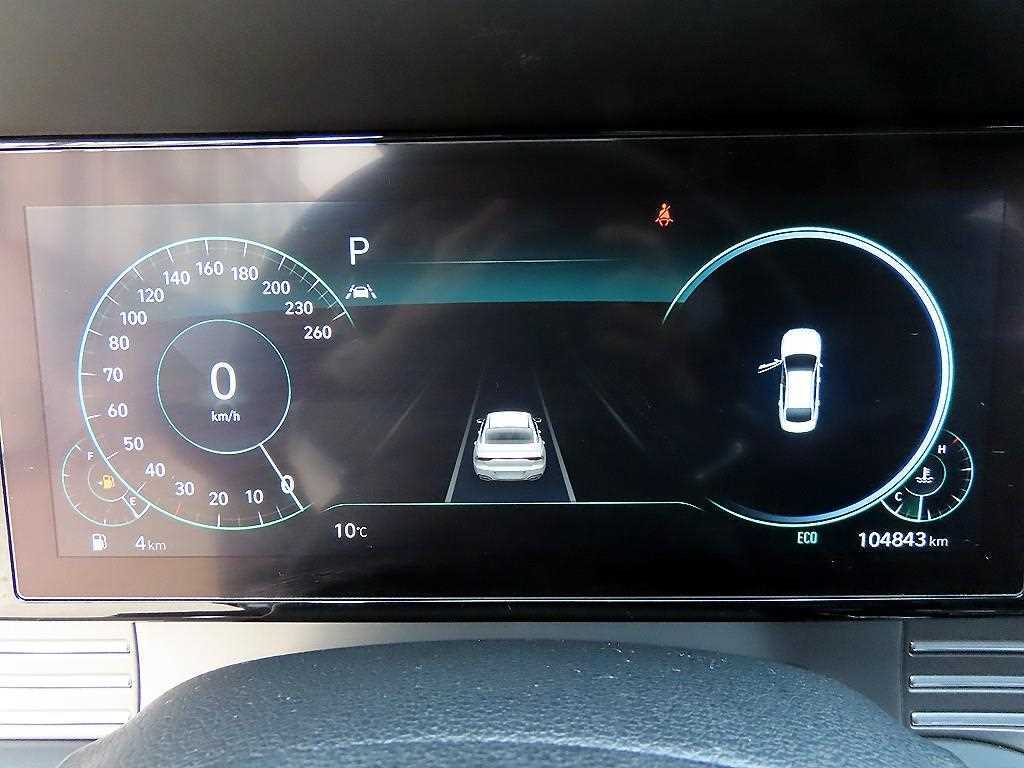 HYUNDAI Grandeur - Vista 9