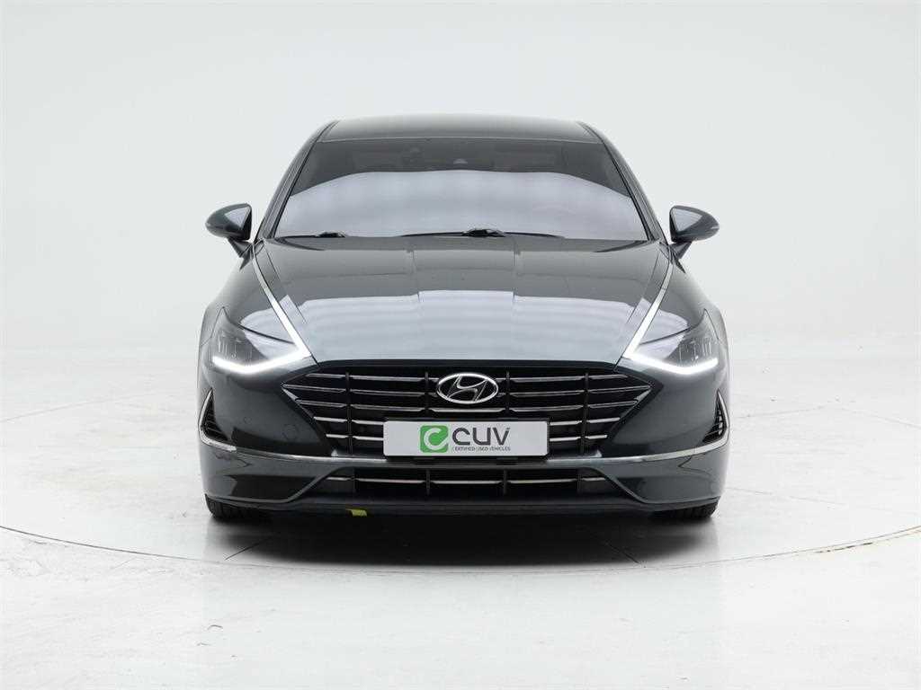 HYUNDAI Sonata - Vista 2