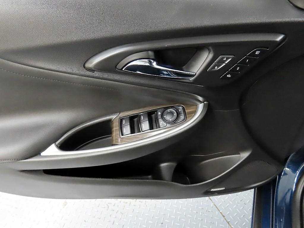 Chevrolet Malibu - Vista 11