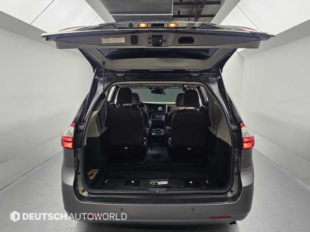 Toyota Siena 2019 Gris - Importación desde Corea - HF Imports Iquique - Foto 19