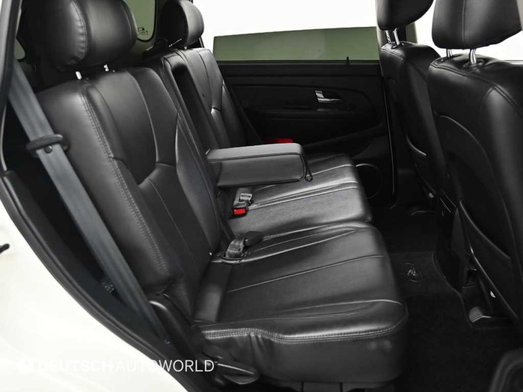 Ssangyong Rexton - Vista 12