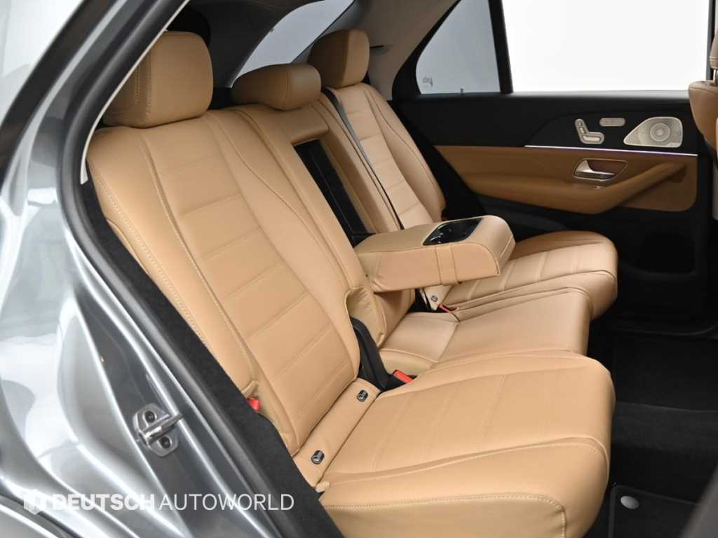 Mercedes Benz GLE Class - Vista 12