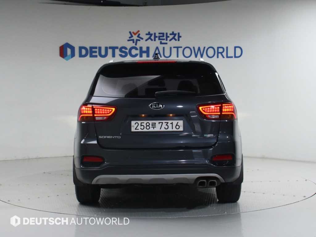 KIA Sorento - Vista 4