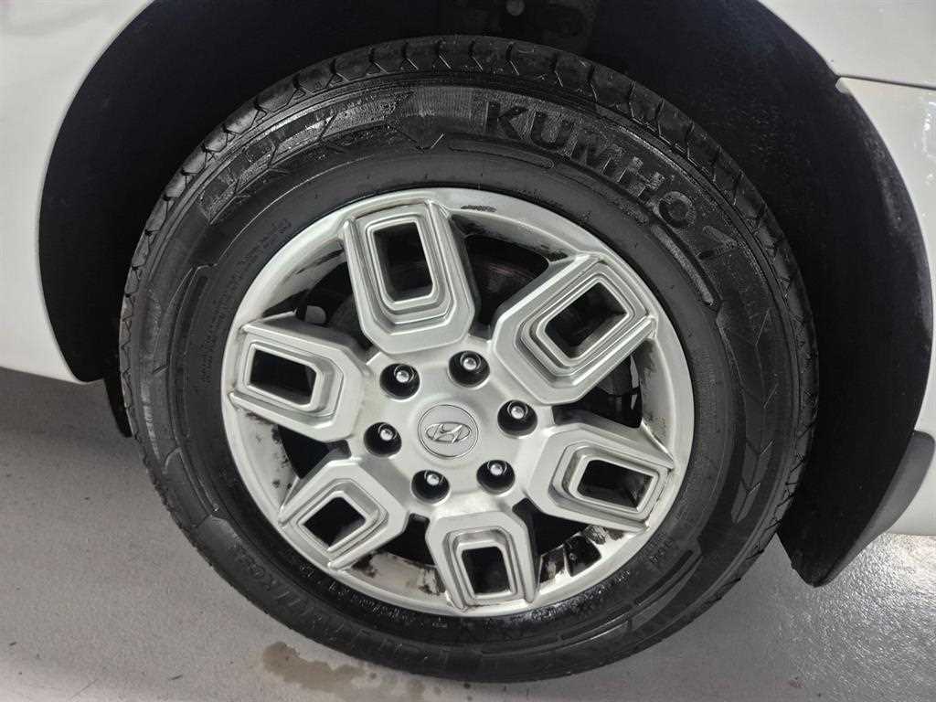 HYUNDAI Staria - Vista 5