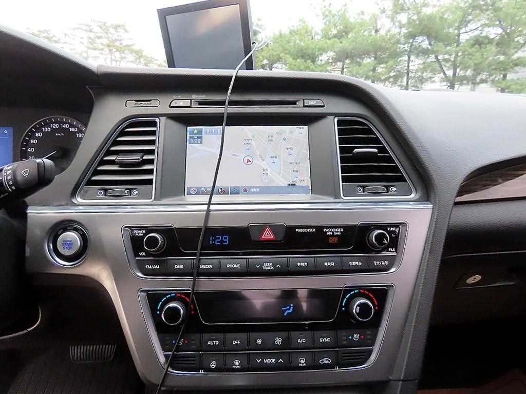 HYUNDAI Sonata 2016 Blanco - Importación desde Corea - HF Imports Iquique - Foto 13