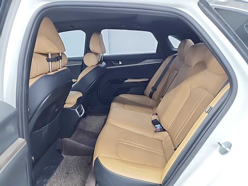 KIA K5 - Vista 12
