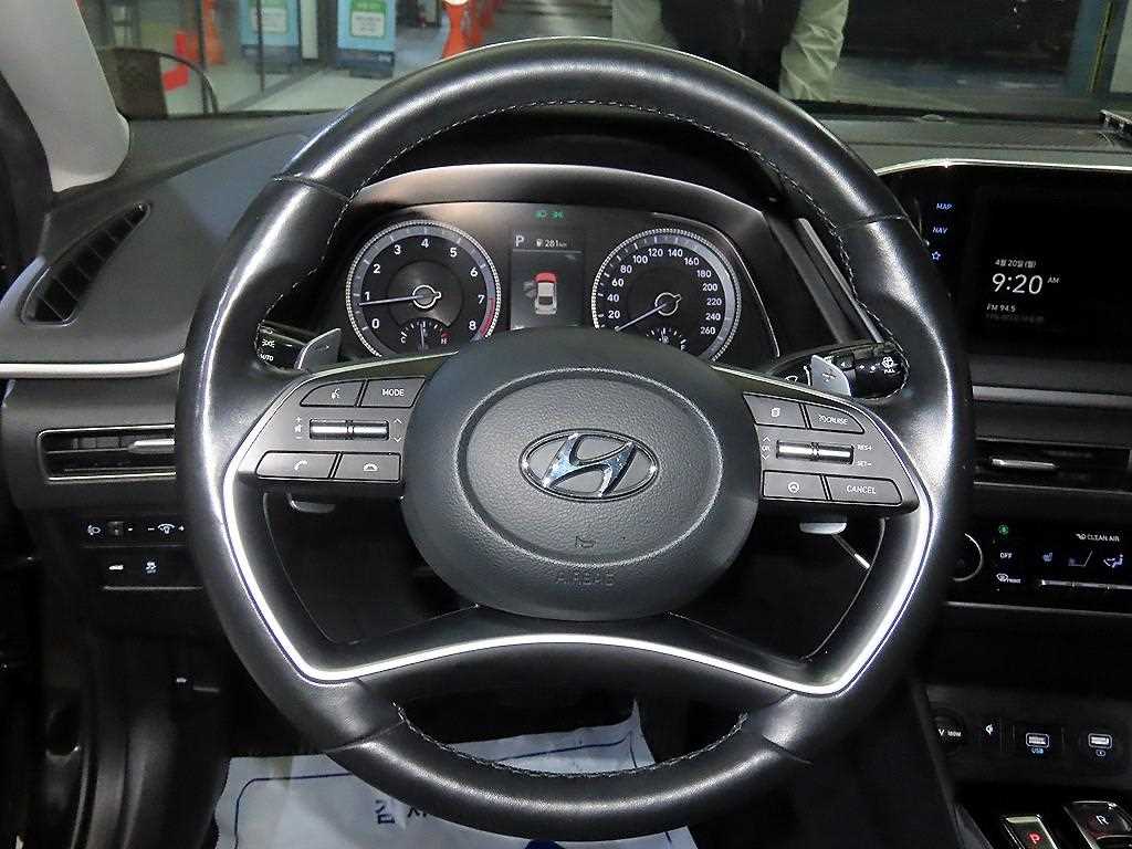 HYUNDAI Sonata - Vista 8