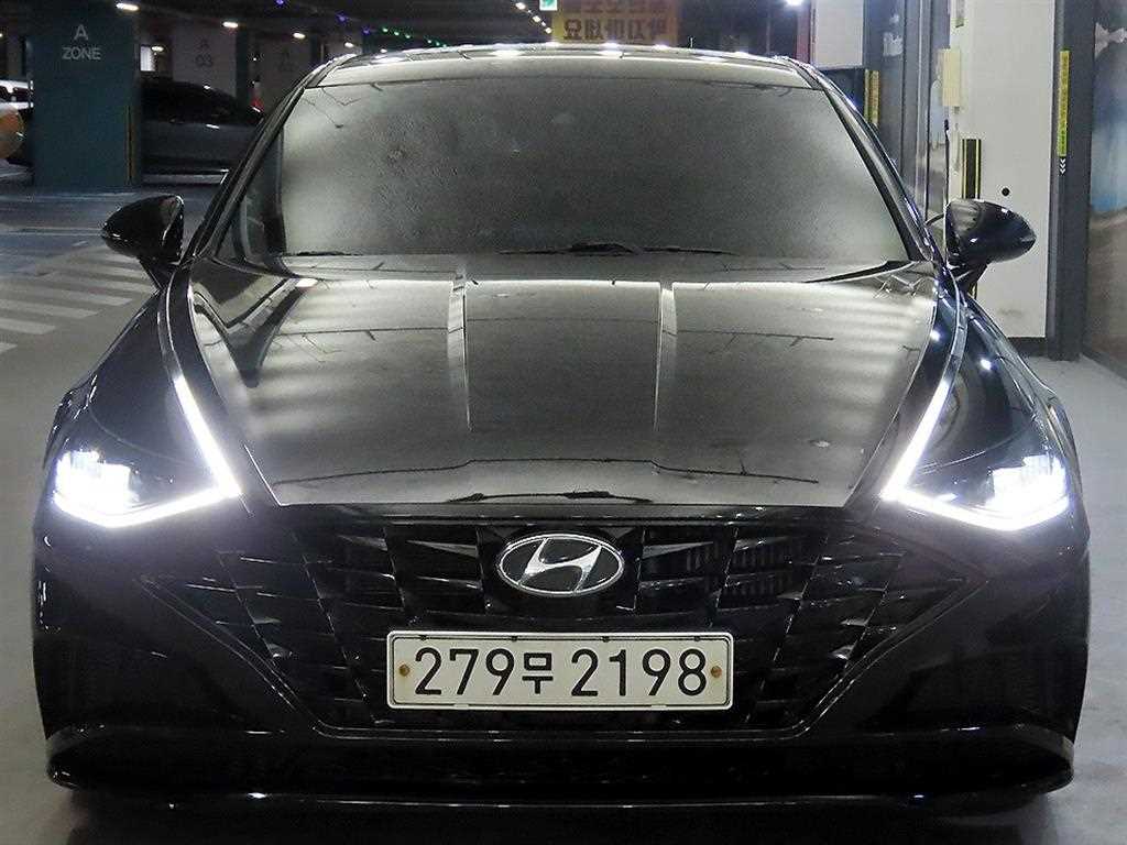 HYUNDAI Sonata - Vista 2