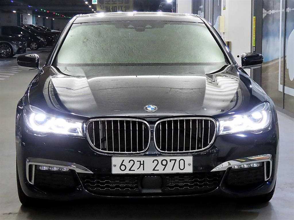 BMW 7 Series - Vista 2