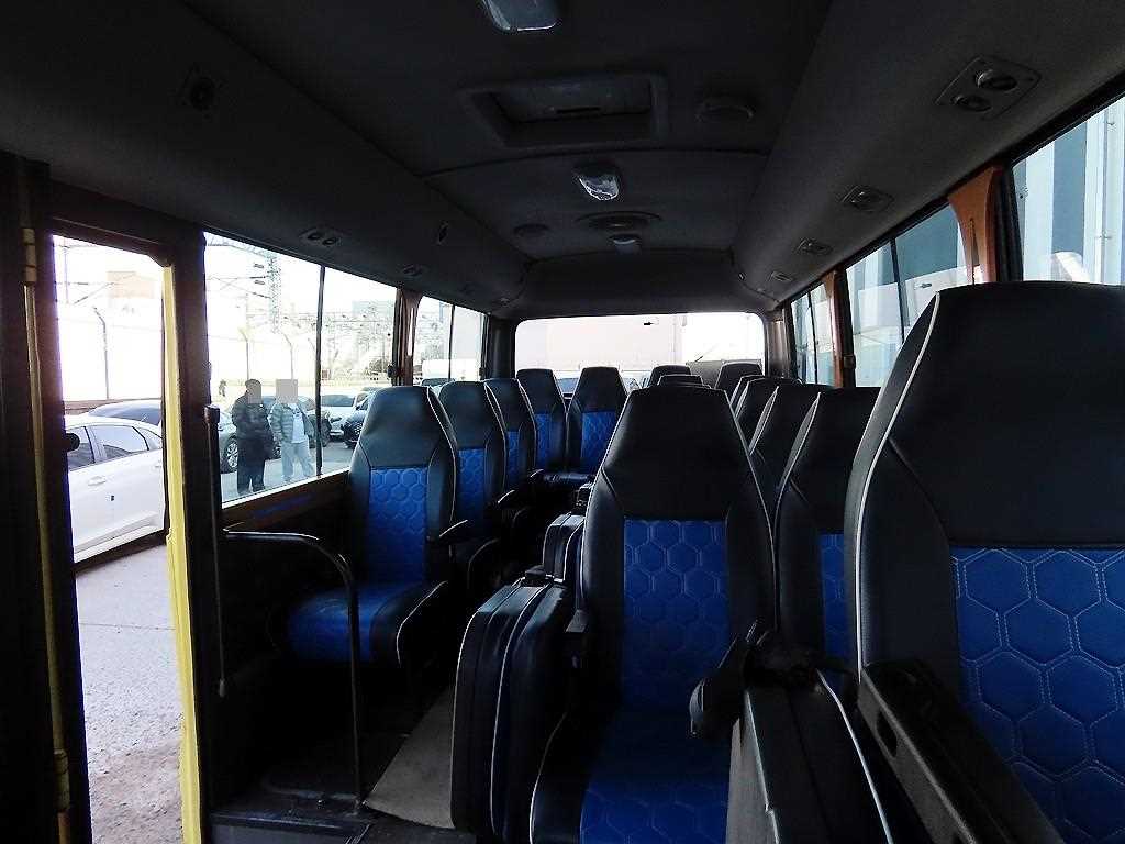 medium and large bus Hyundai bus - Vista 8