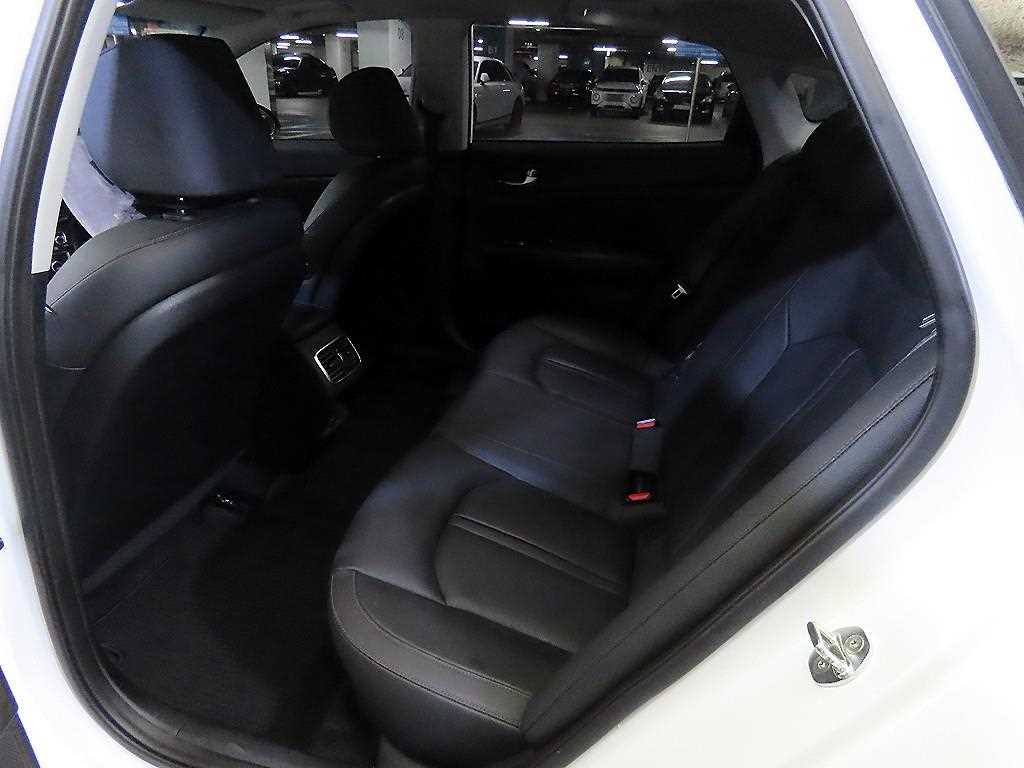 KIA K5 - Vista 7