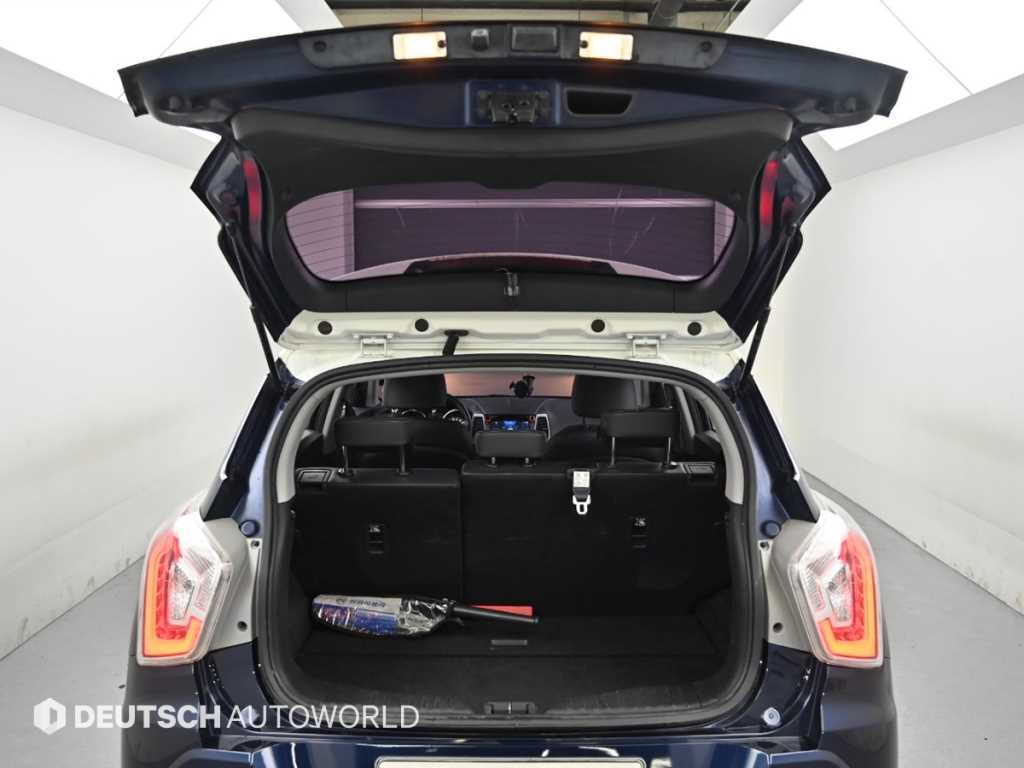 Ssangyong Tivoli 2017 Azul - Importación desde Corea - HF Imports Iquique - Foto 19