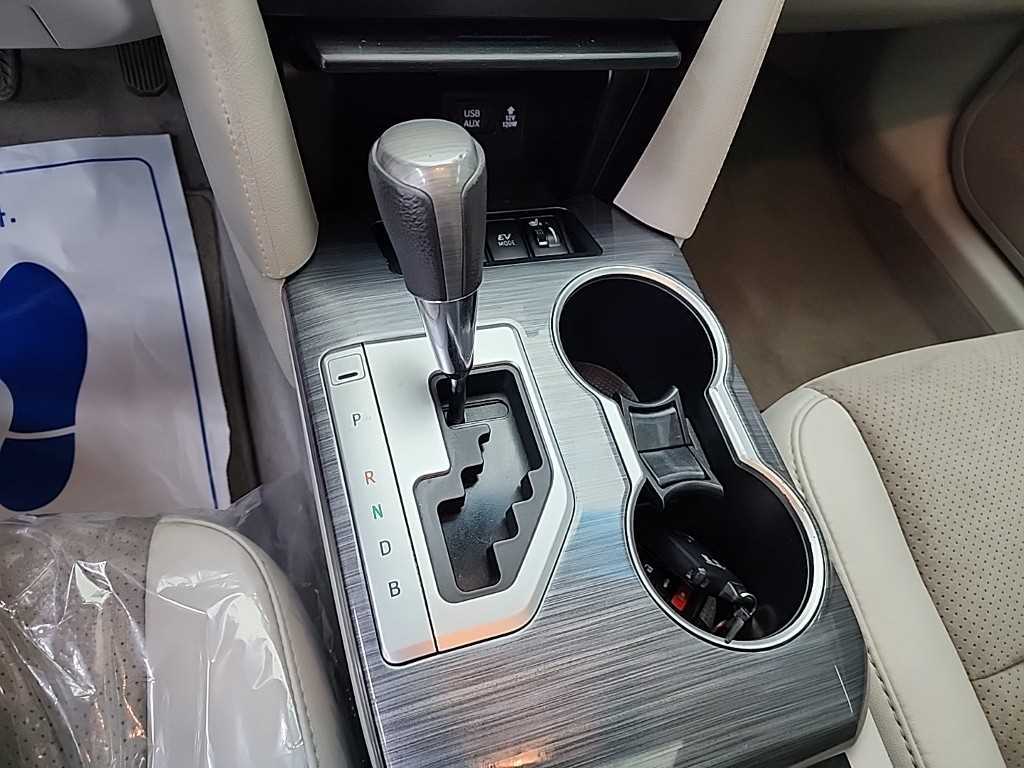 Toyota Camry - Vista 8