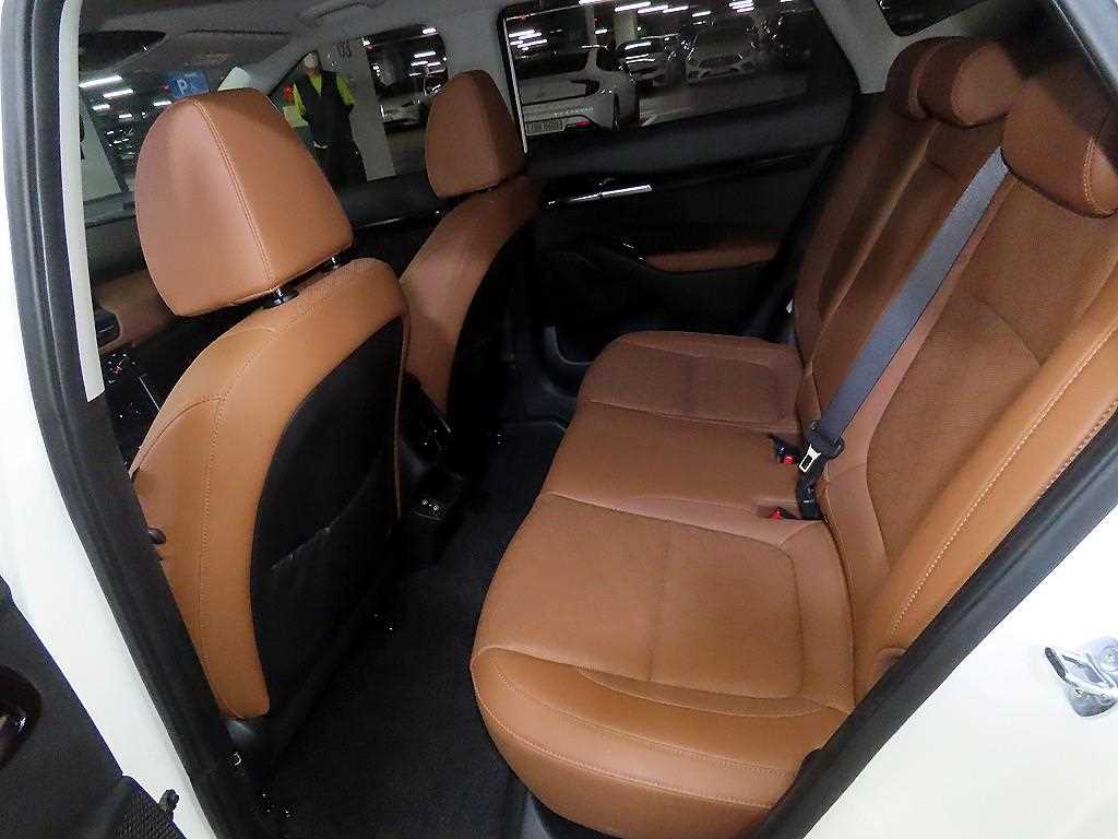 KIA Seltos - Vista 7