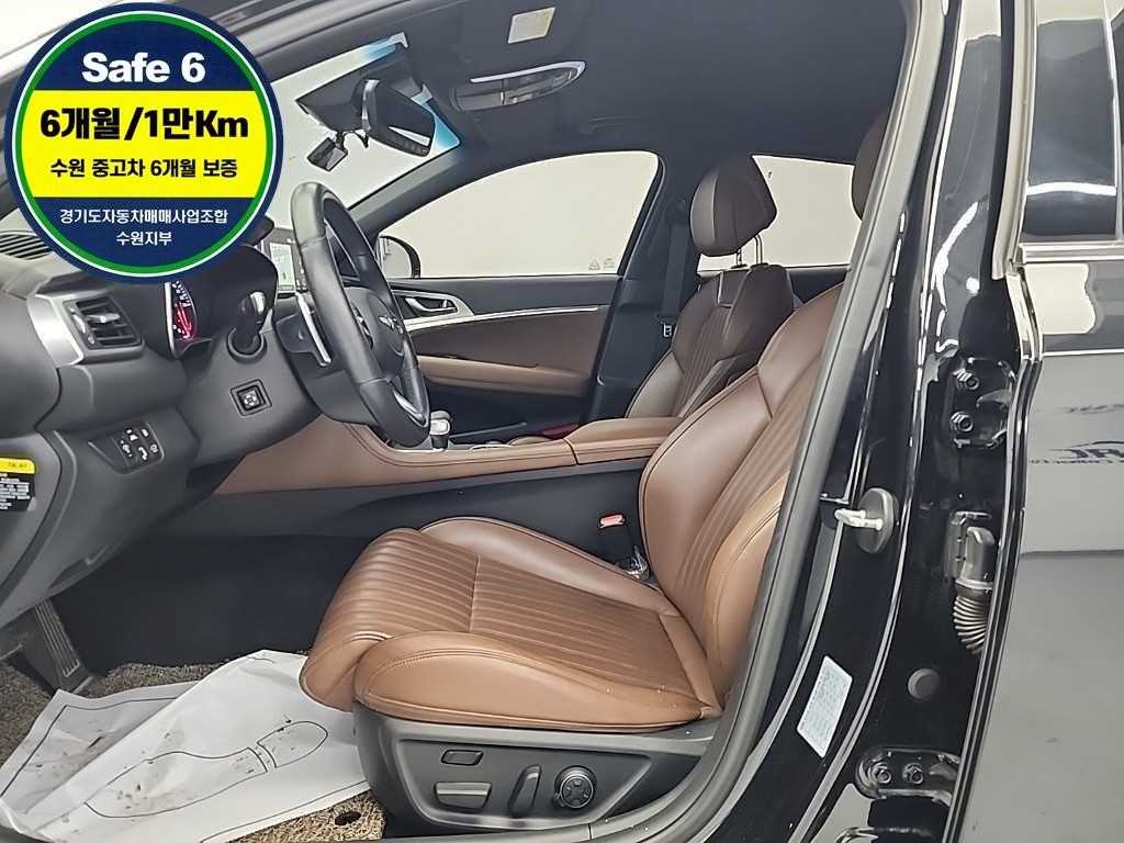 Genesis G70 - Vista 11