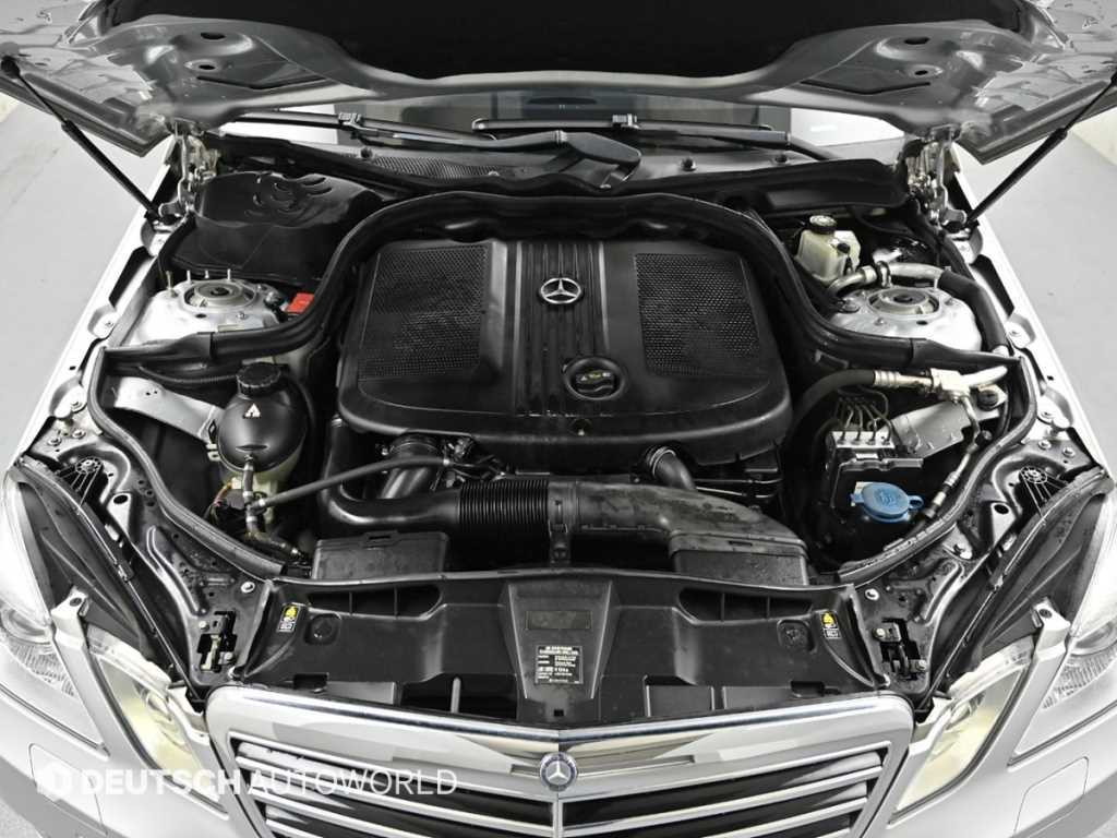 Mercedes Benz E class - Vista 6