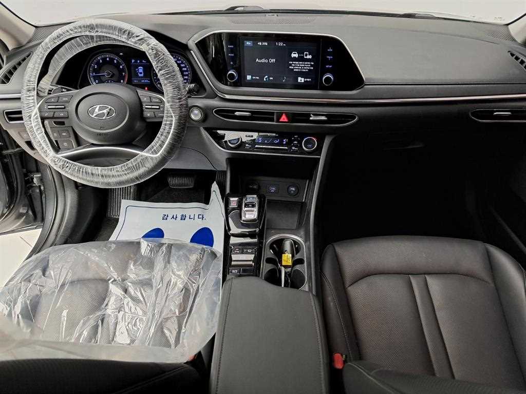 HYUNDAI Sonata - Vista 6
