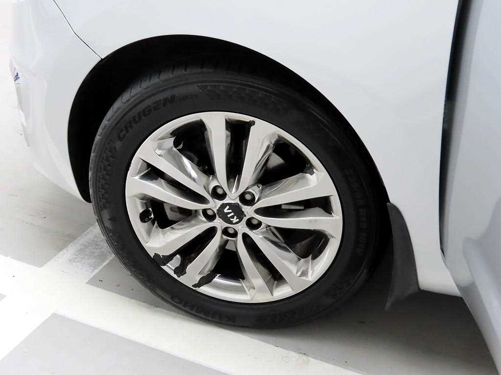 KIA Carnival 2015 Plateado - Importación desde Corea - HF Imports Iquique - Foto 19