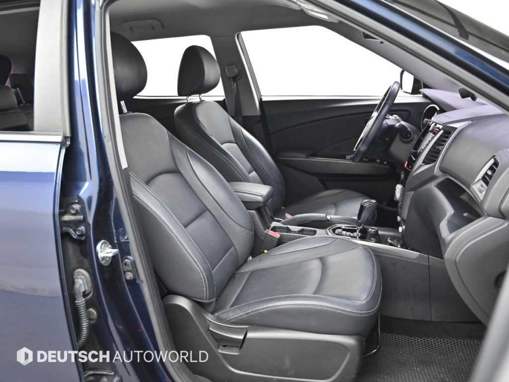Ssangyong Tivoli - Vista 10