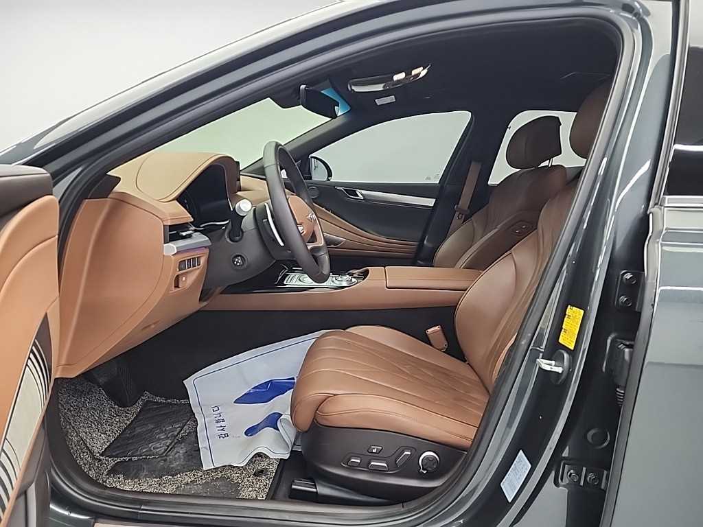 Genesis G80 - Vista 11