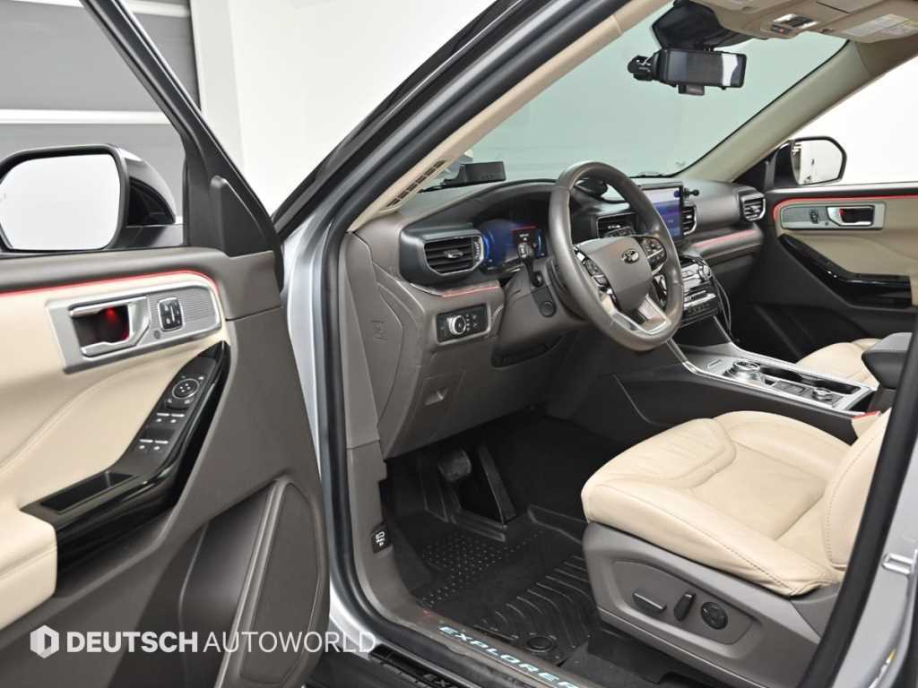 Ford Explorer - Vista 11