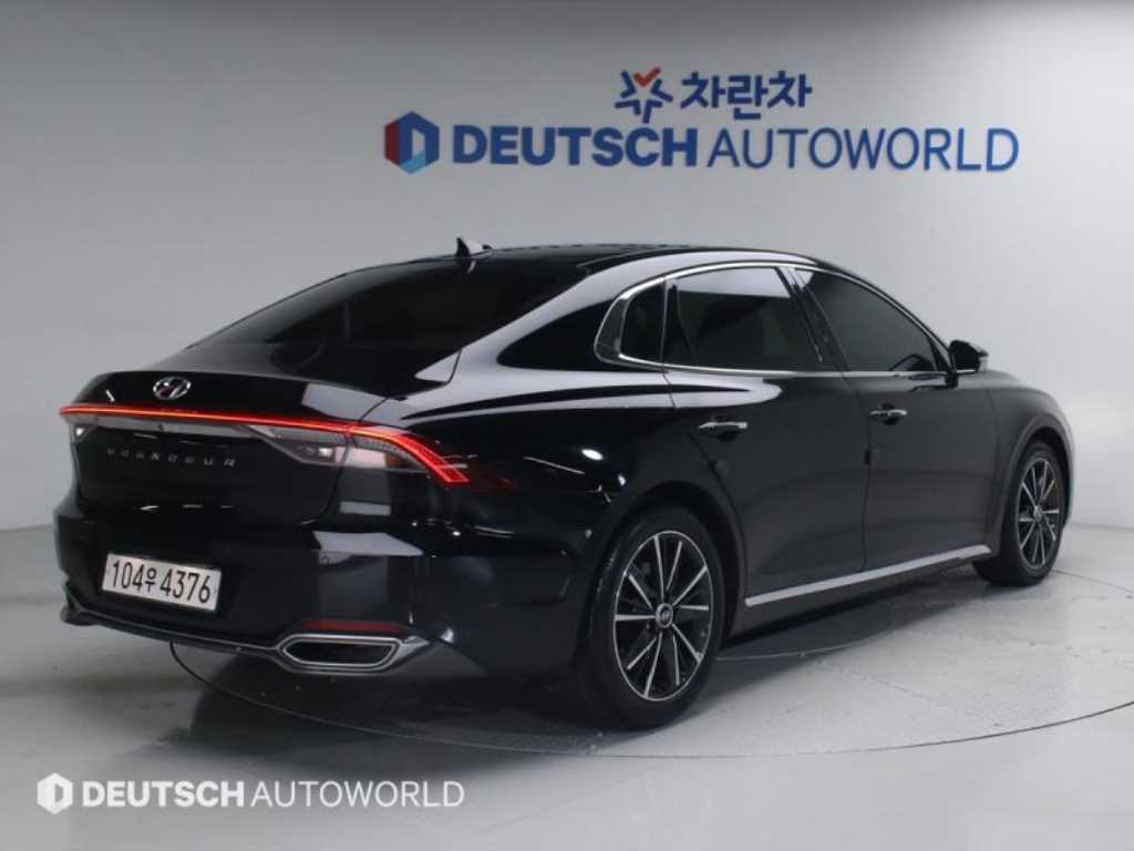HYUNDAI Grandeur - Vista 5