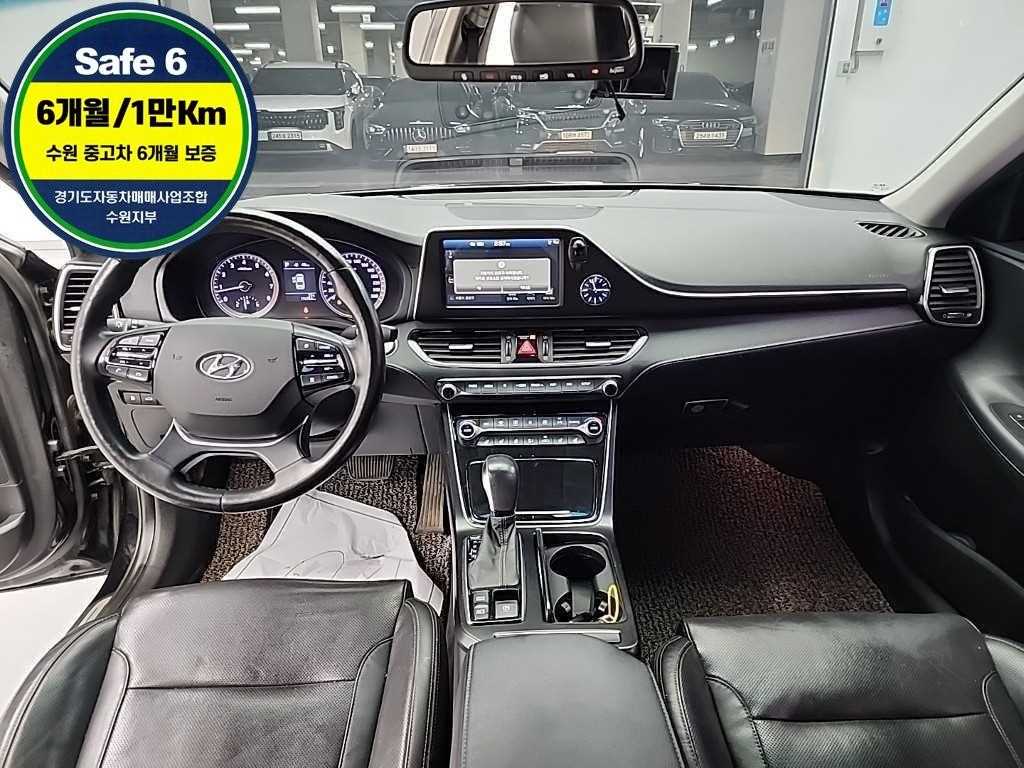 HYUNDAI Grandeur - Vista 7