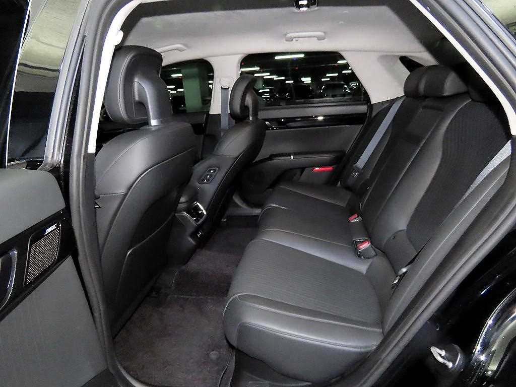 HYUNDAI Grandeur - Vista 7