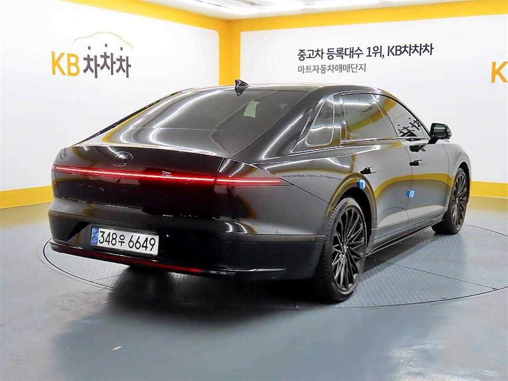 HYUNDAI Grandeur - Vista 4