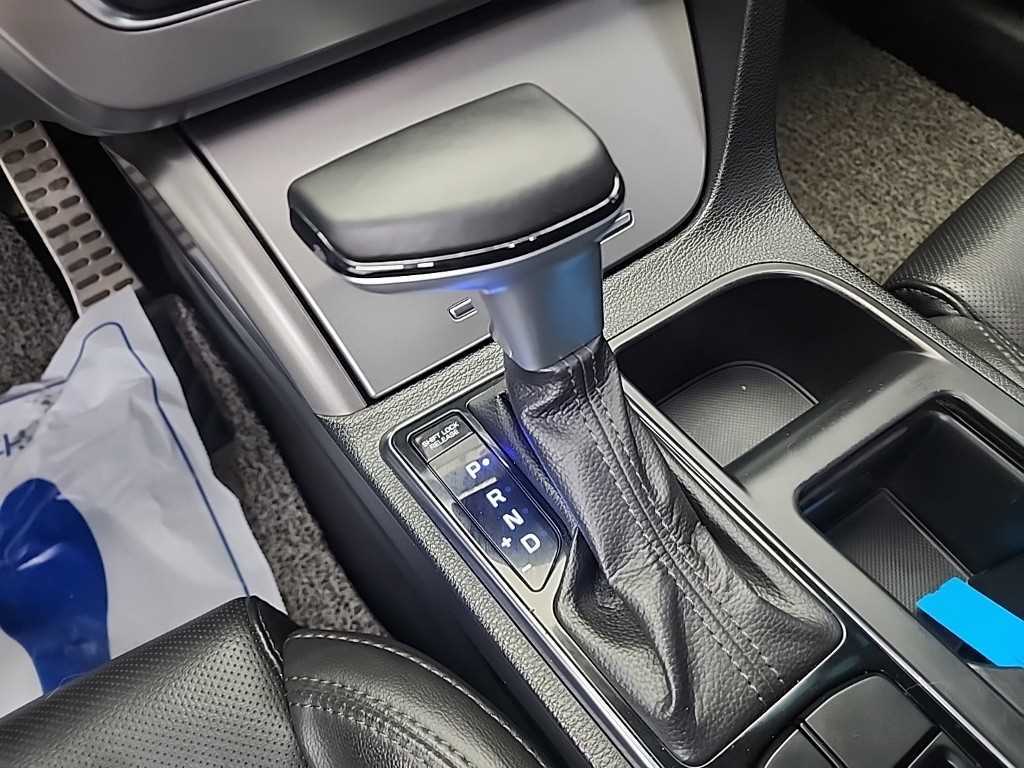 HYUNDAI Sonata - Vista 8
