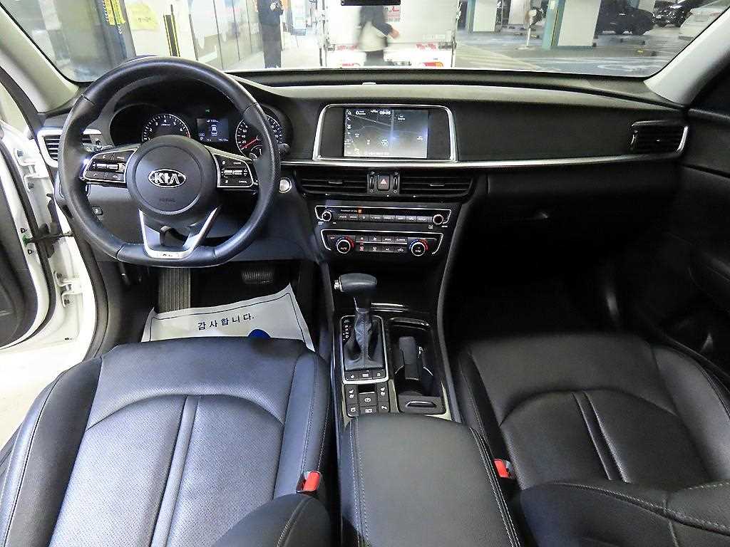 KIA K5 - Vista 10