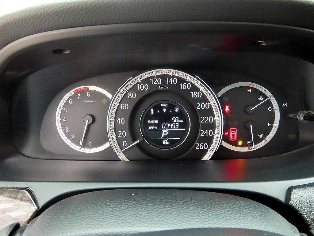 Honda Accord - Vista 9