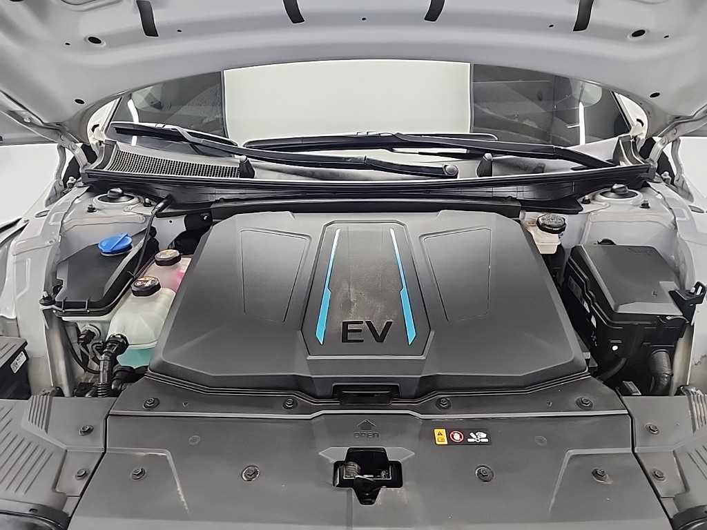 HYUNDAI Ioniq 5 - Vista 5