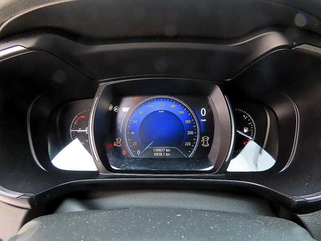 SAMSUNG QM6 - Vista 9