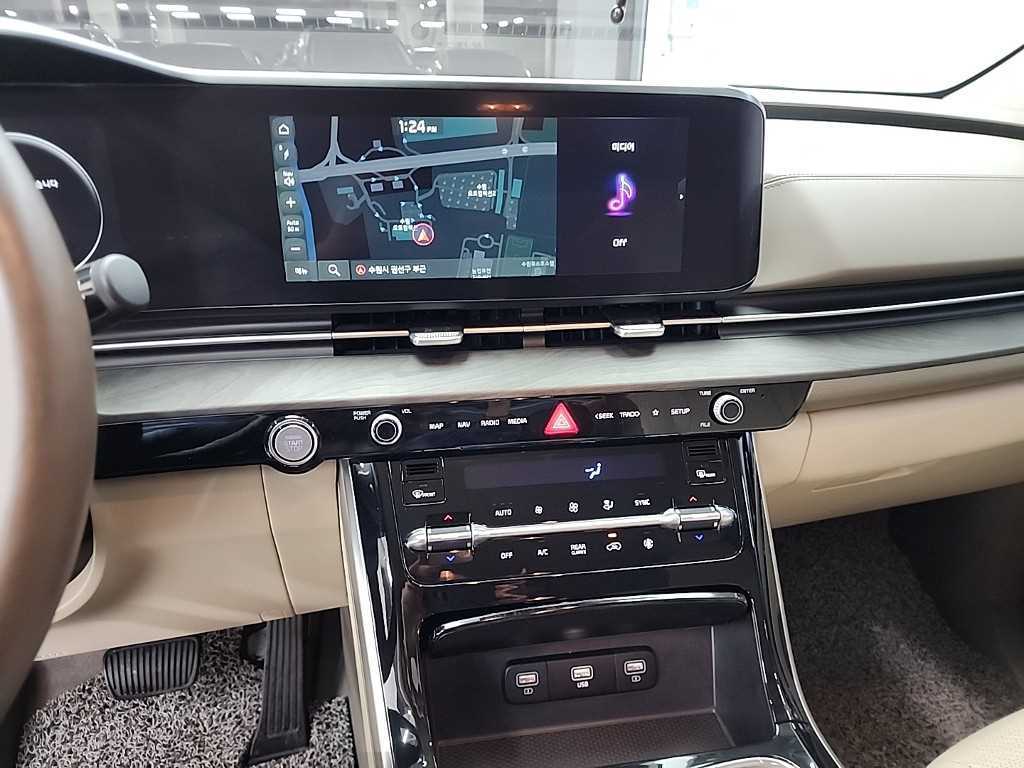 KIA Carnival - Vista 10