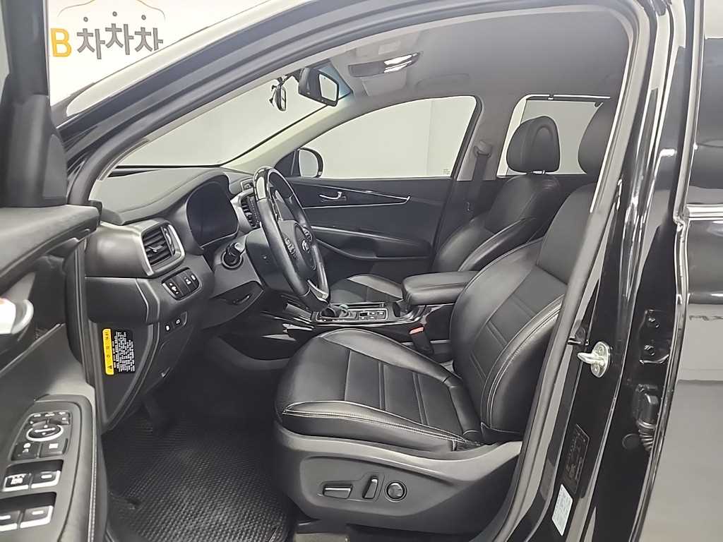 KIA Sorento - Vista 11