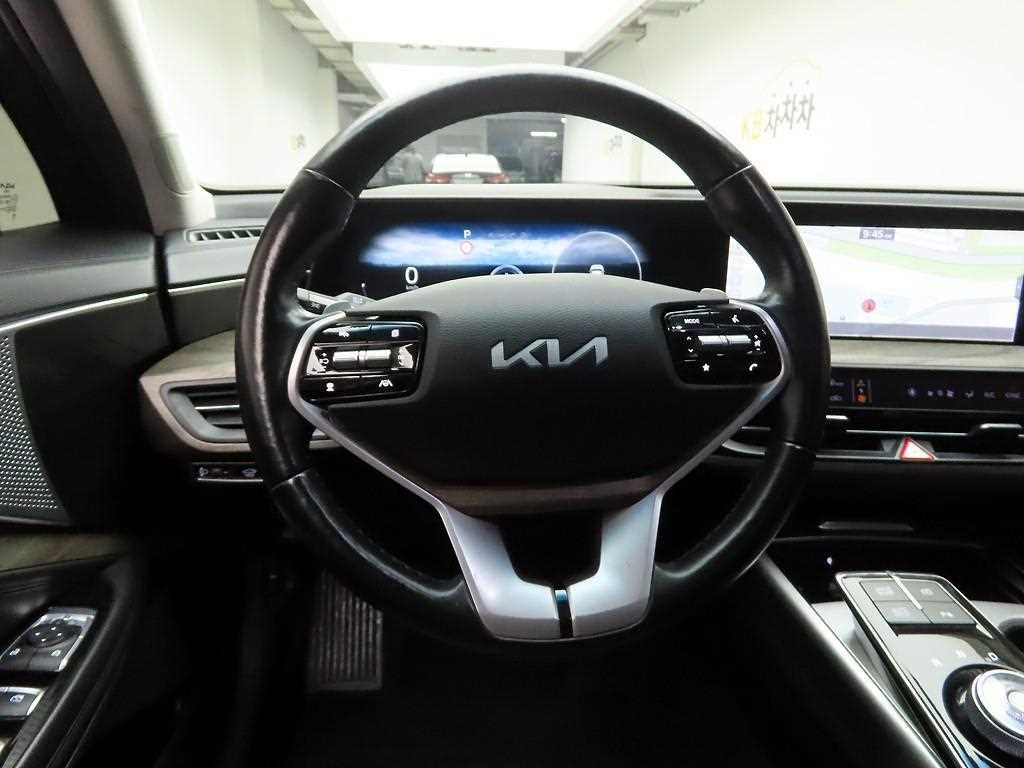 KIA K8 - Vista 7