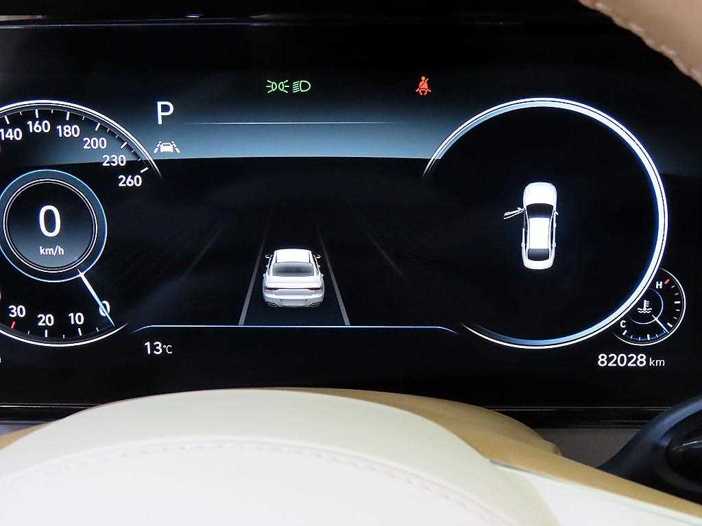 HYUNDAI Grandeur - Vista 10