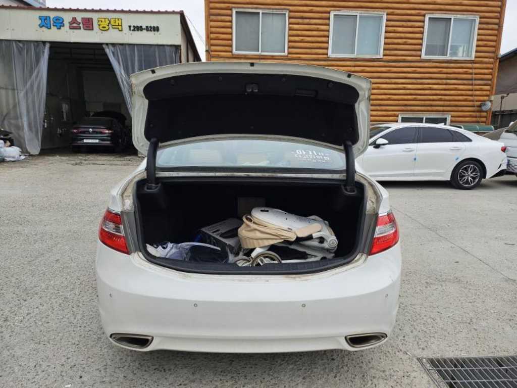 HYUNDAI Grandeur - Vista 3