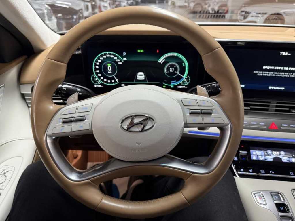 HYUNDAI Grandeur - Vista 9