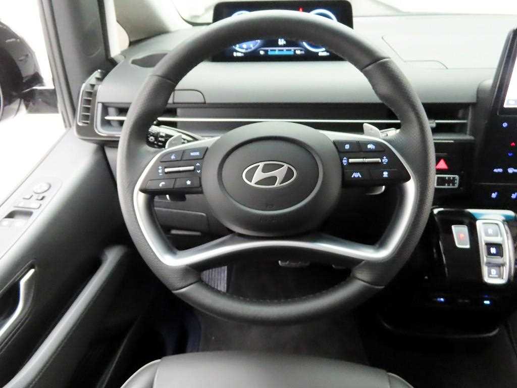 HYUNDAI Staria - Vista 7
