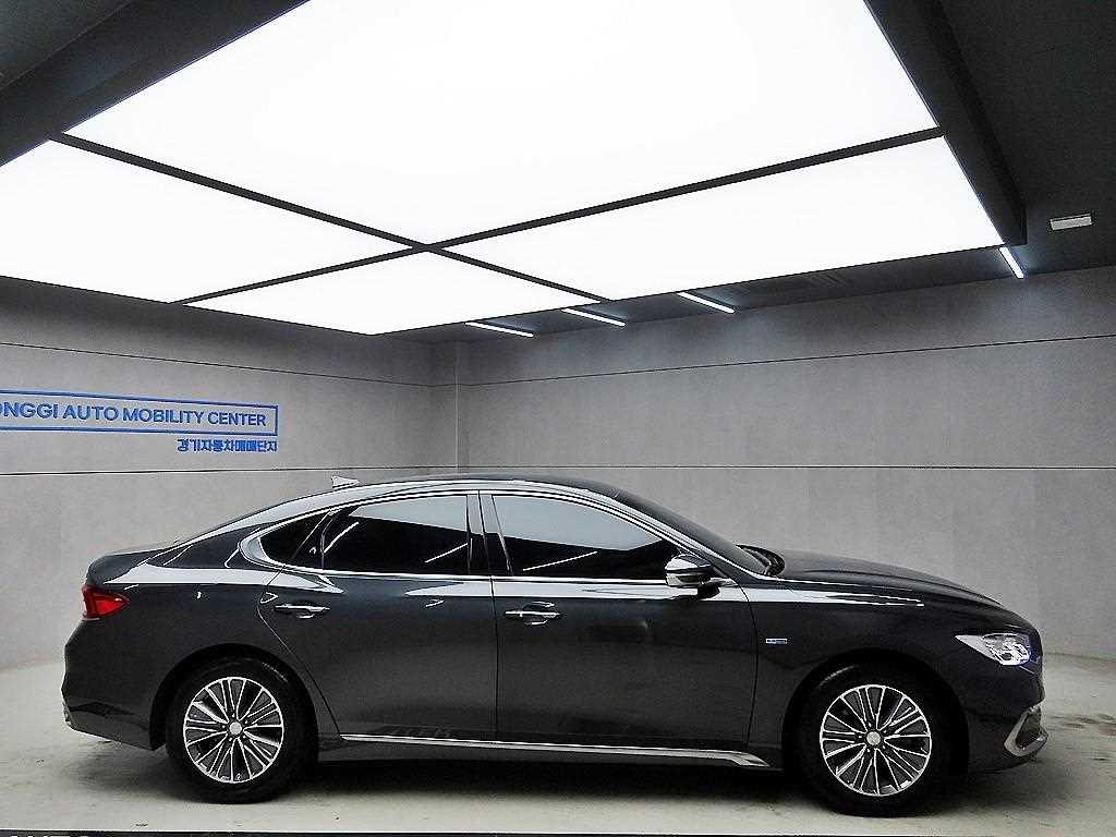 HYUNDAI Grandeur - Vista 2