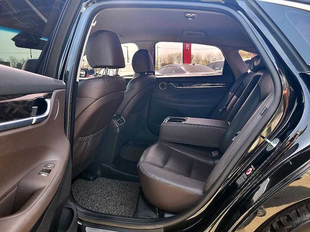 HYUNDAI Grandeur - Vista 7