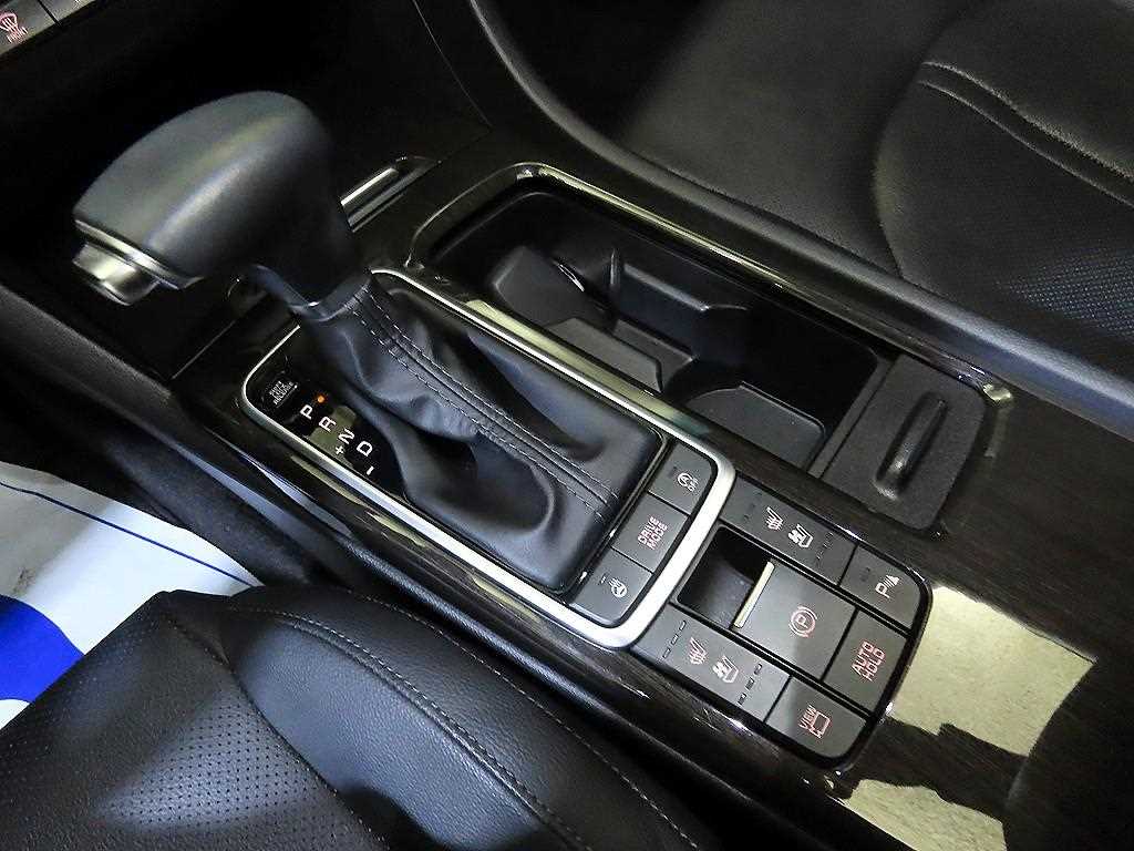 KIA K5 - Vista 12