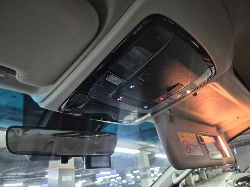 HYUNDAI Staria 2024 Blanco - Importación desde Corea - HF Imports Iquique - Foto 17