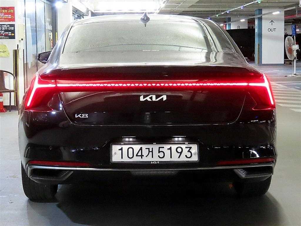 KIA K8 - Vista 5