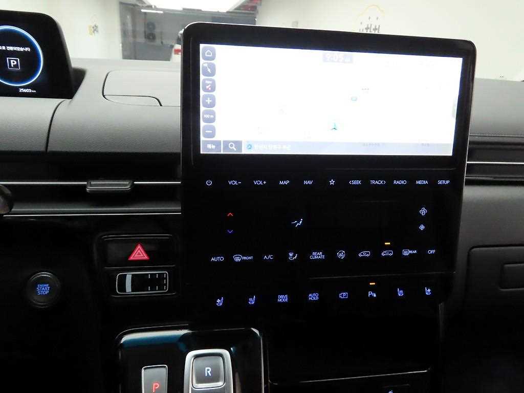 HYUNDAI Staria - Vista 9